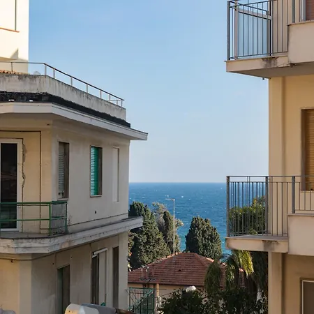 H11 La - Spiagge شقة